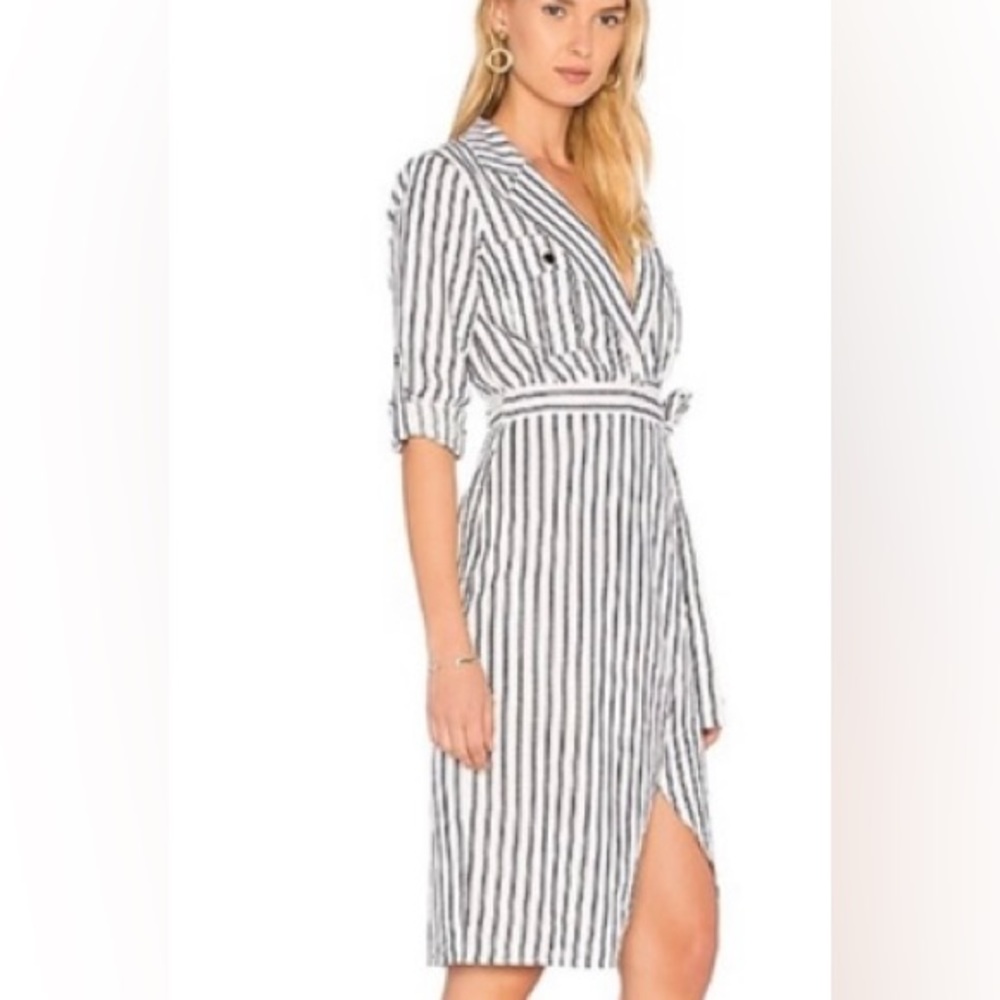 MAJORELLE 100% linen stunning blue and white Yuma striped wrap around dress